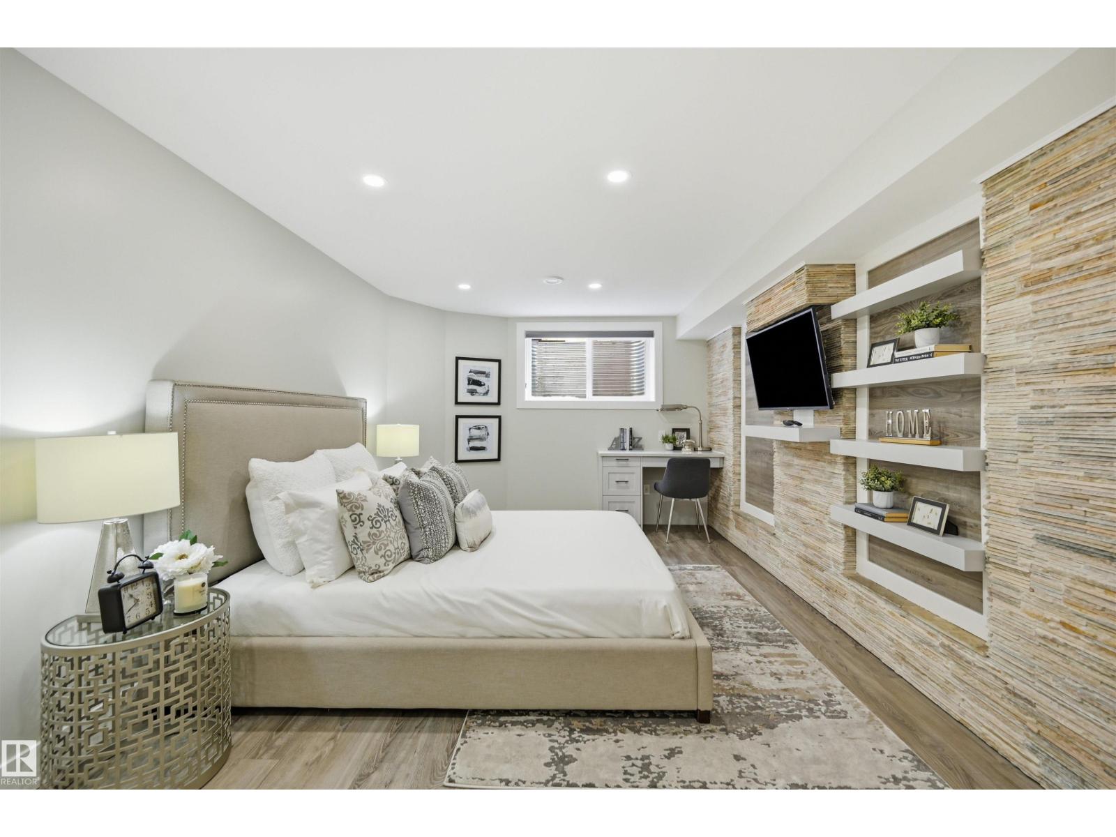 439 ROONEY CR NW - 37
