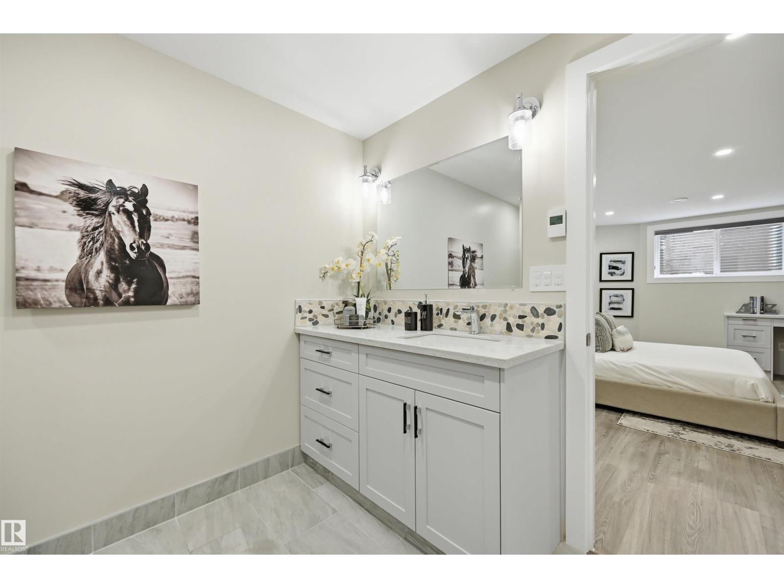 439 ROONEY CR NW - 39