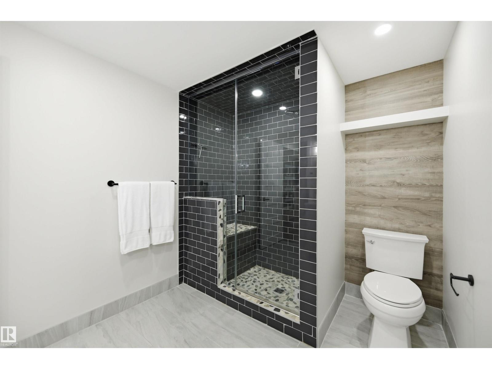 439 ROONEY CR NW - 40