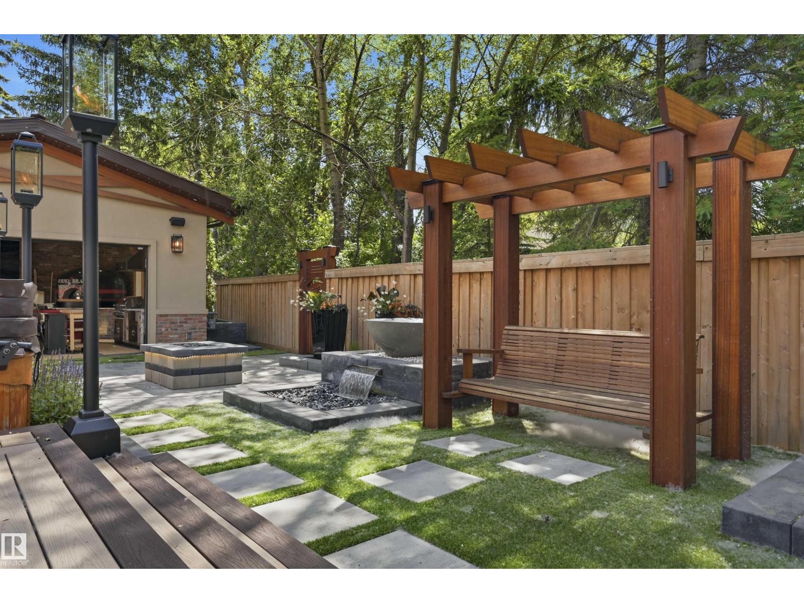 439 ROONEY CR NW - 51