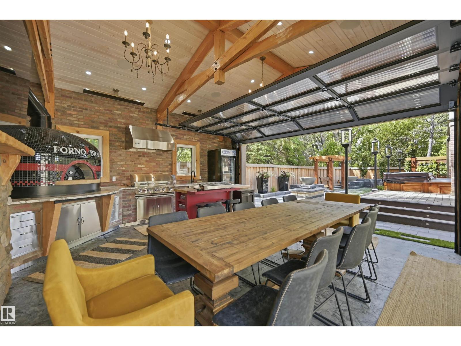 439 ROONEY CR NW - 55