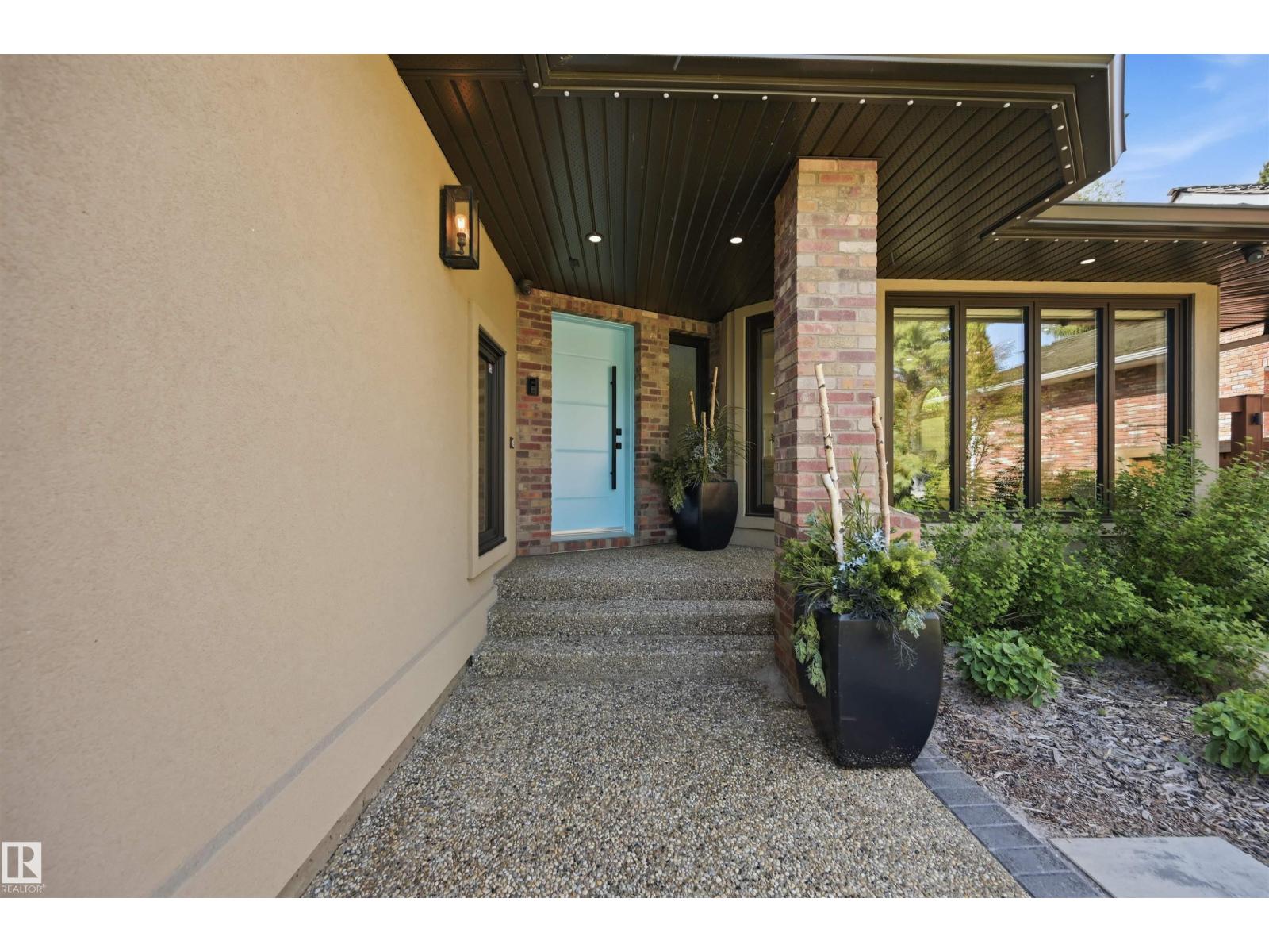 439 ROONEY CR NW - 60