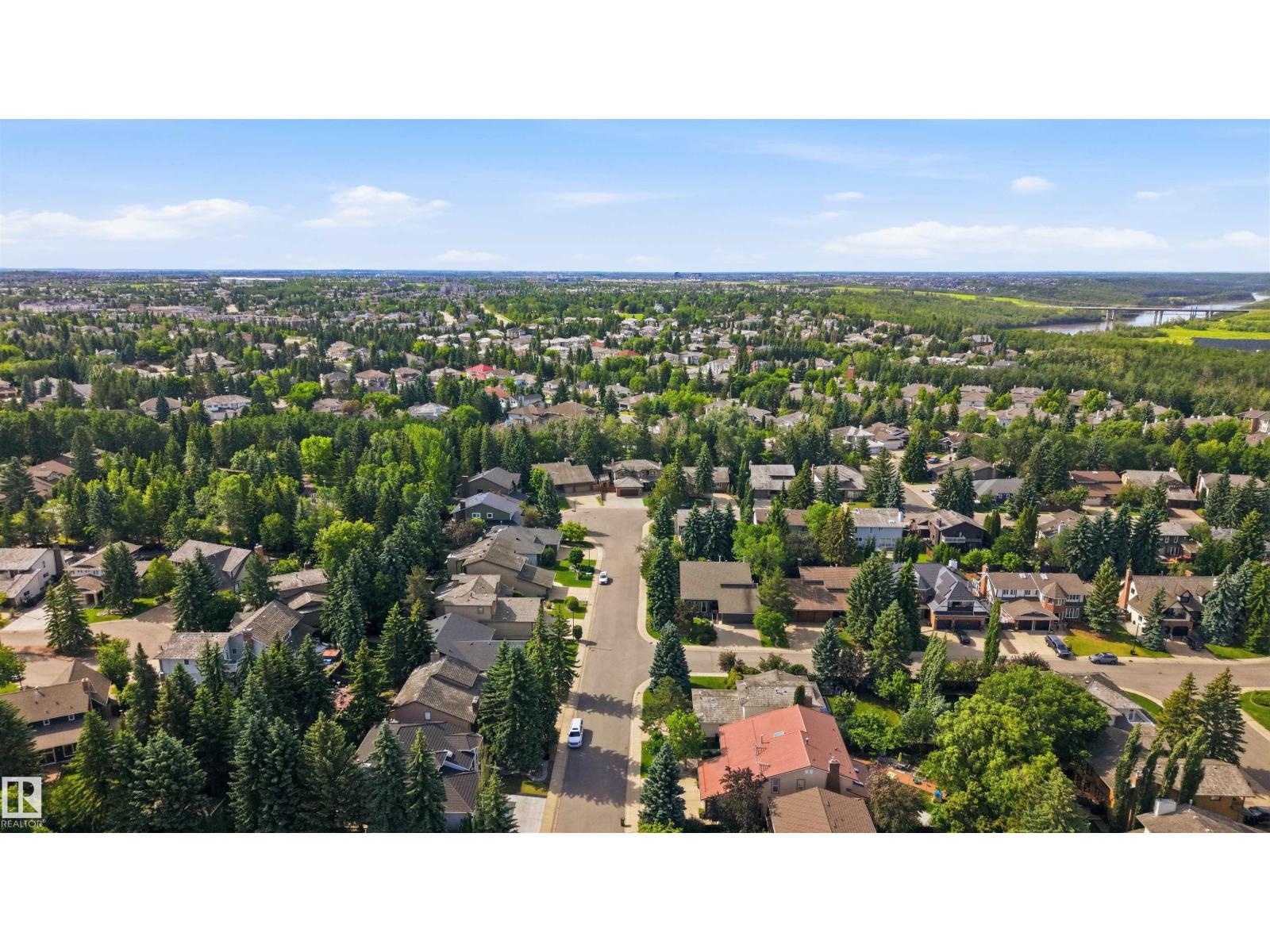 439 ROONEY CR NW - 69