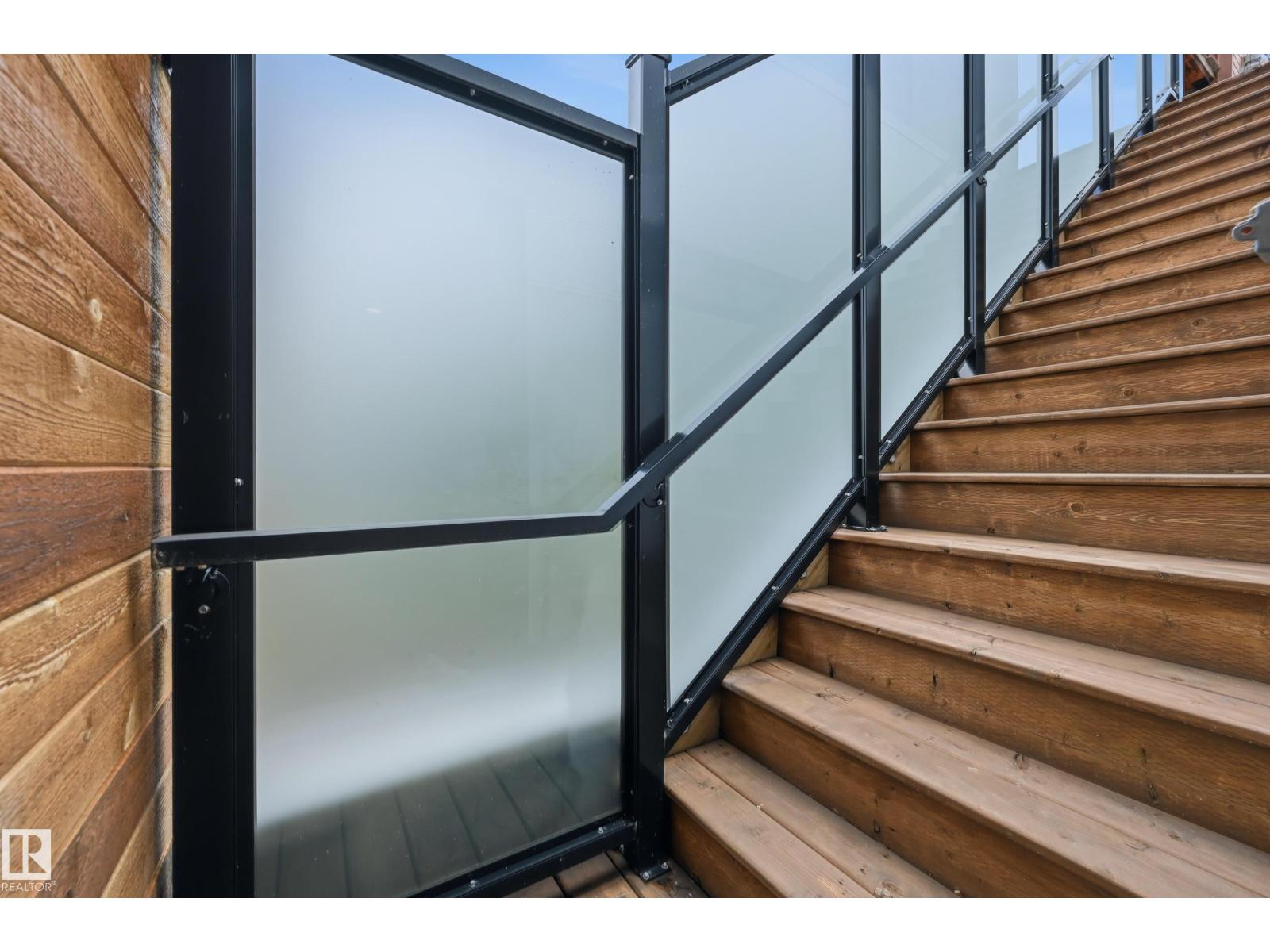 8712 120 ST NW - 59