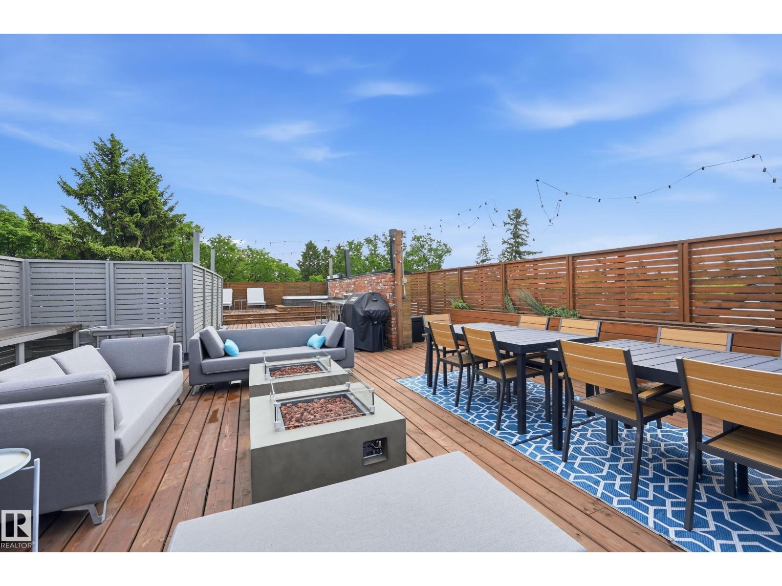 8712 120 ST NW - 63