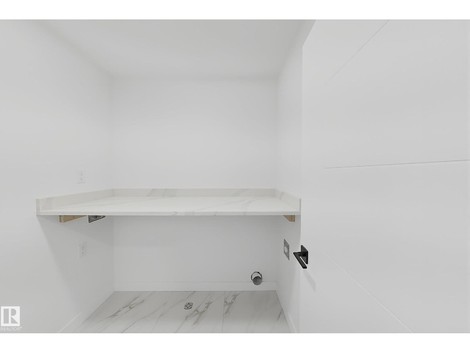 8916 MAYDAY WY SW - 29