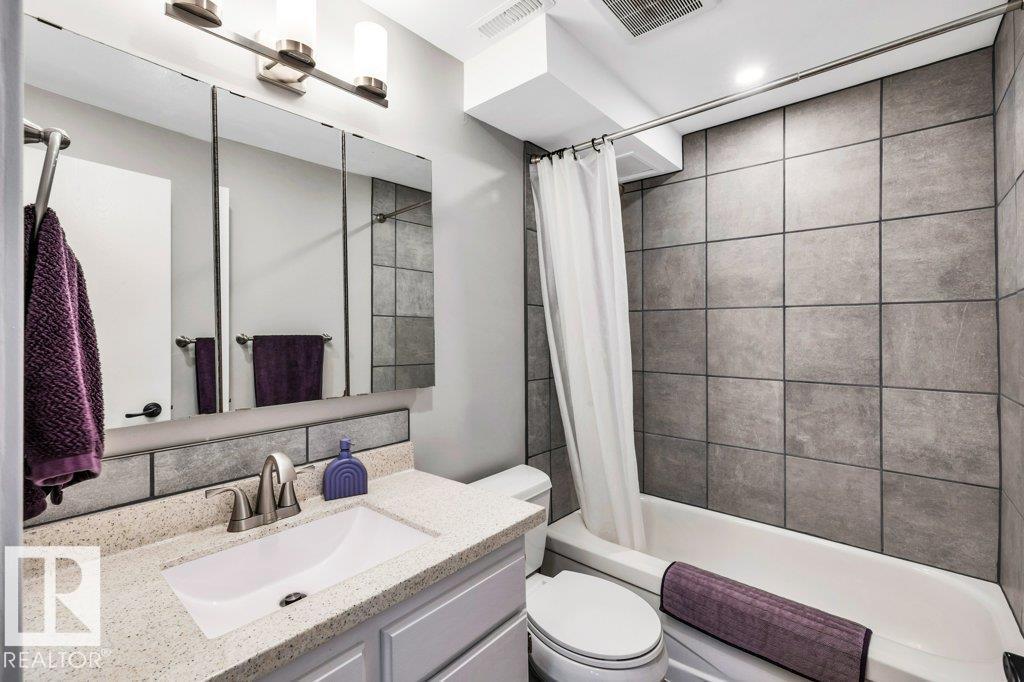 166 Larose DR - 29