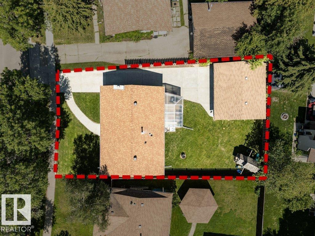 166 Larose DR - 43
