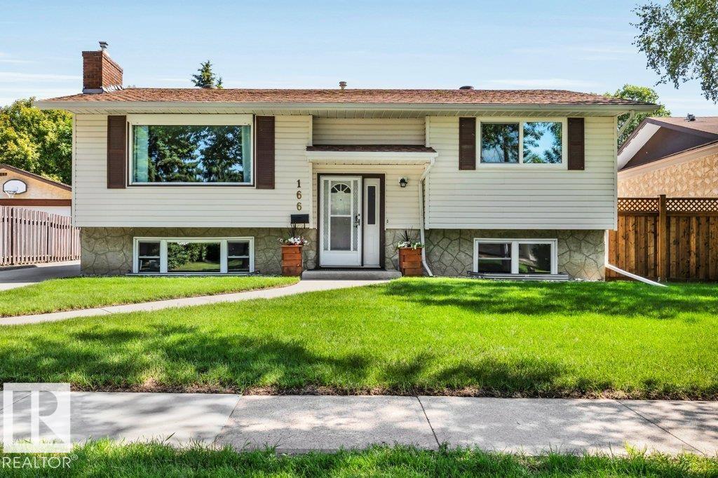 166 Larose DR - 1