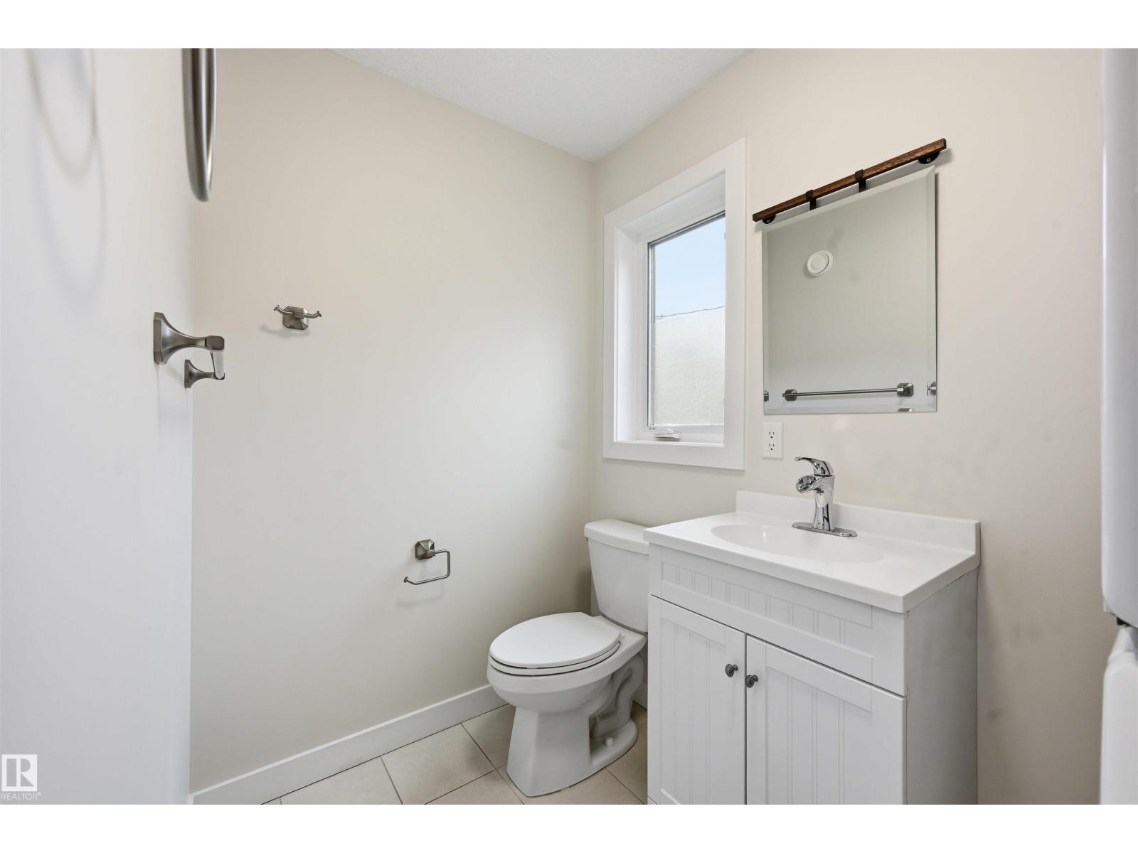 11146 78 AV NW - 18