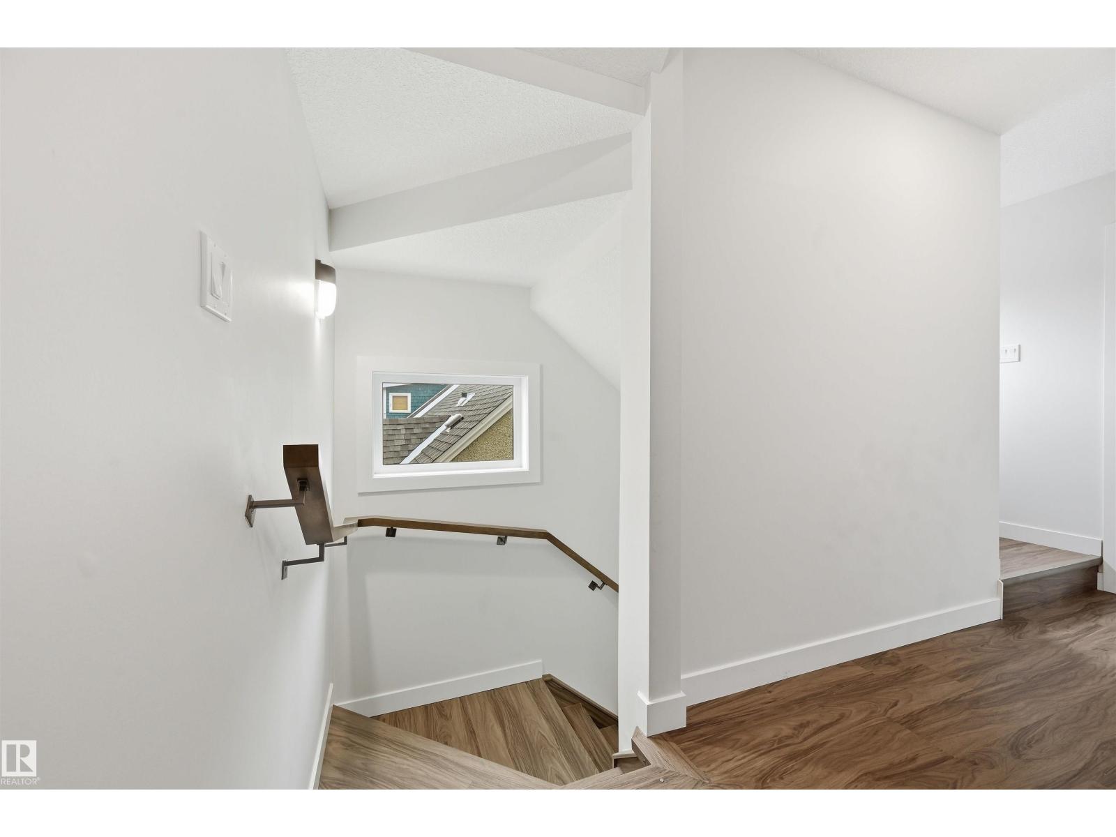 11146 78 AV NW - 21
