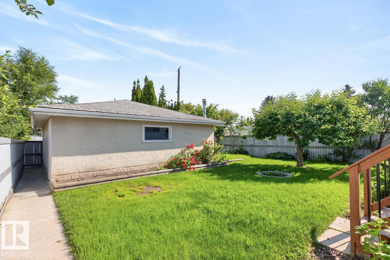 11820 132 AV NW - 39