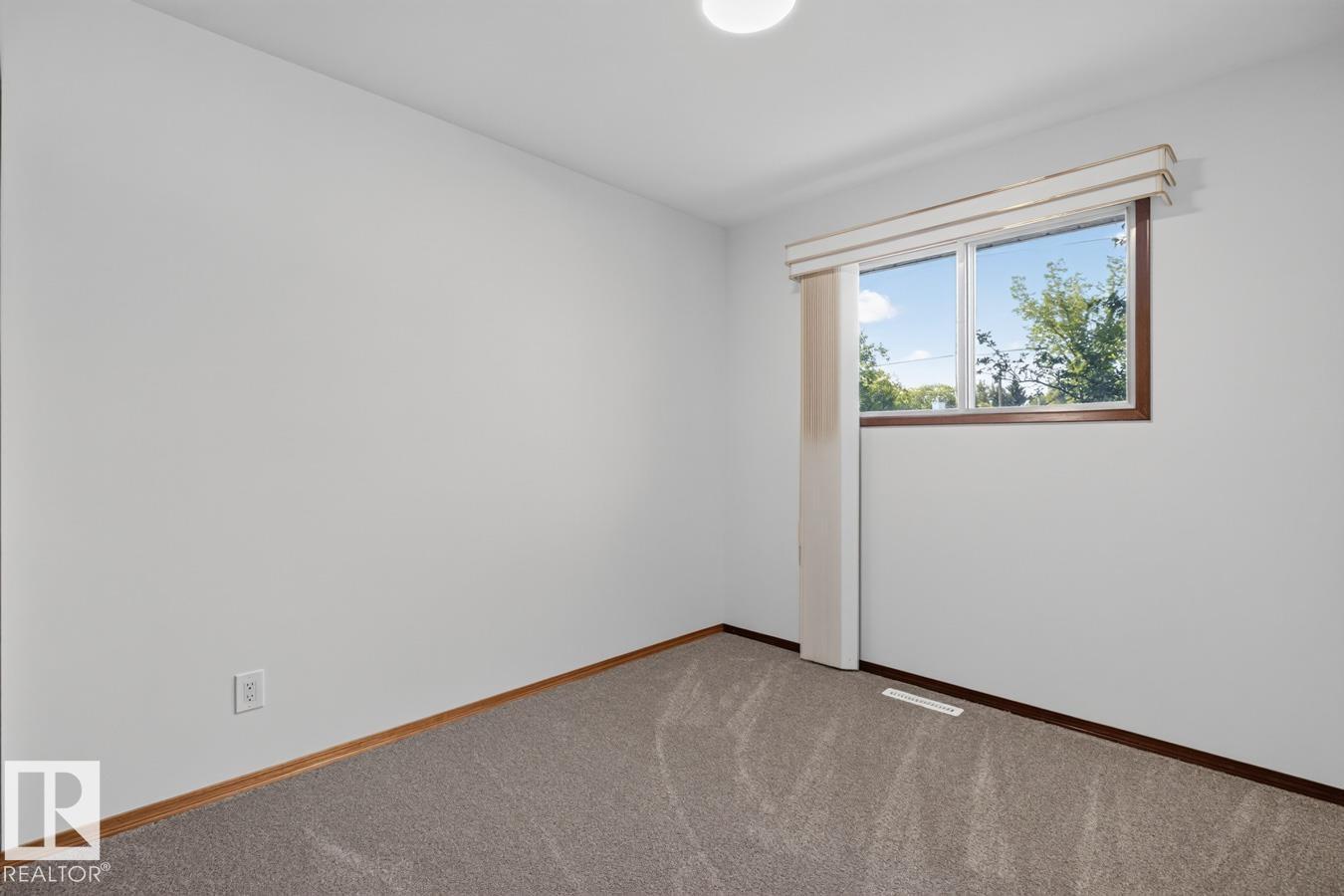 11820 132 AV NW - 19