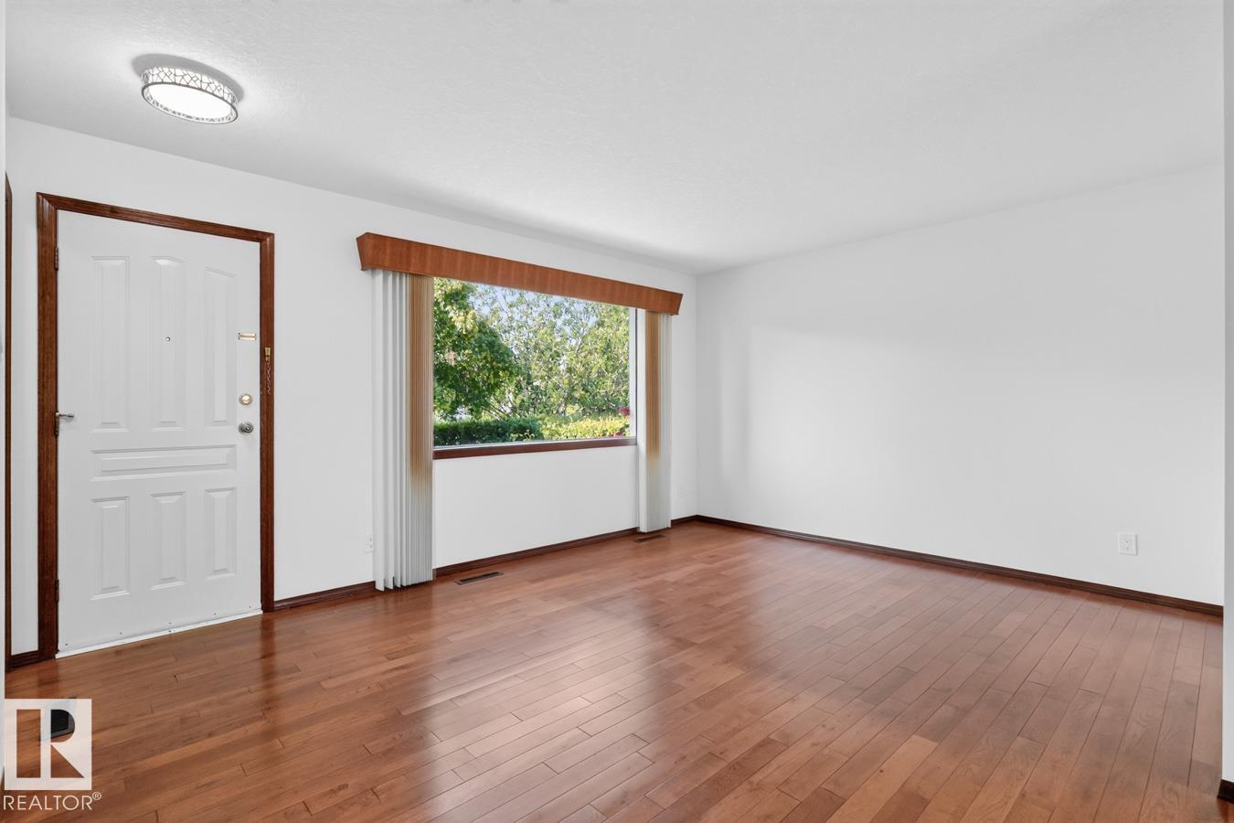 11820 132 AV NW - 7