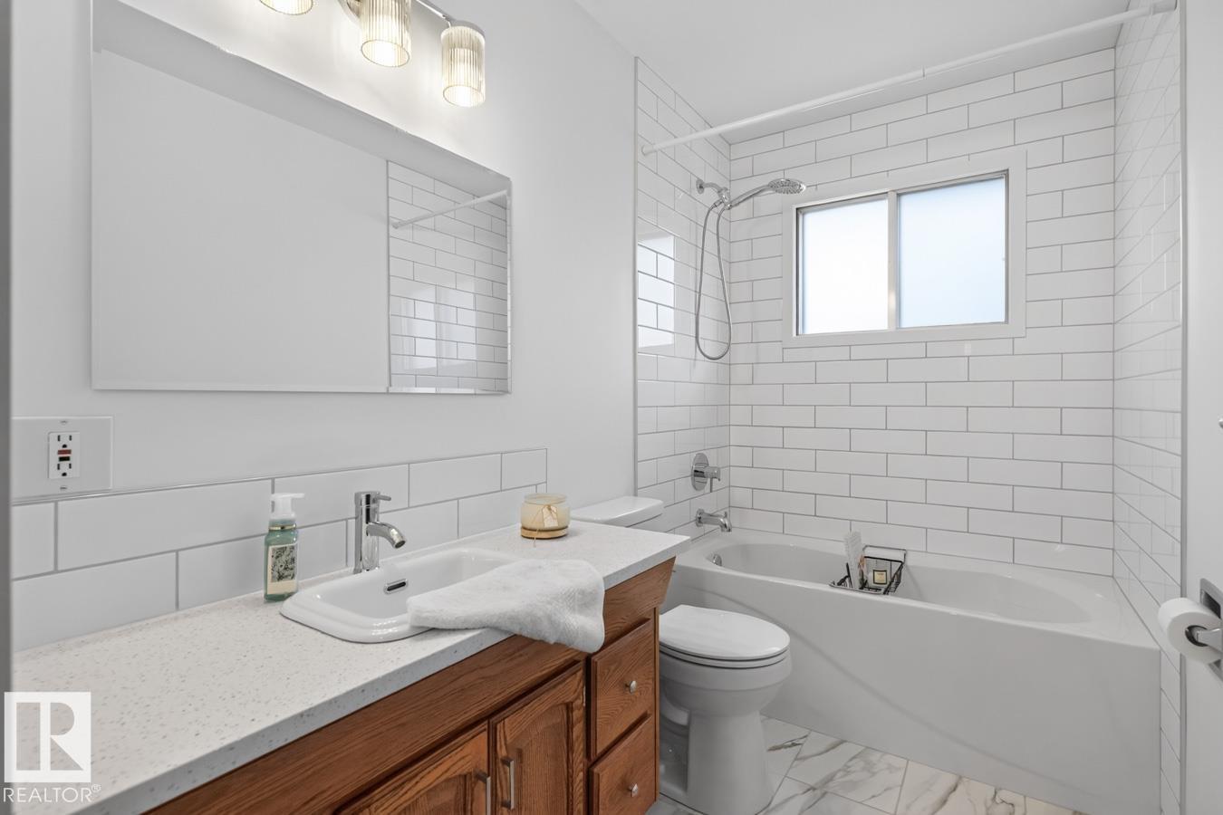11820 132 AV NW - 23