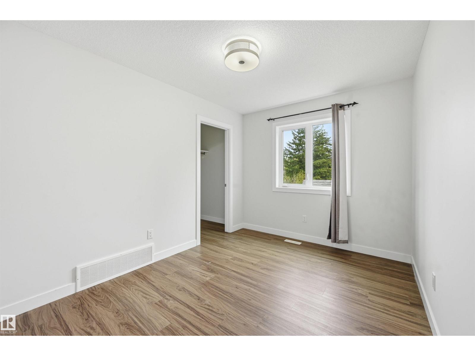 11146 78 AV NW - 33