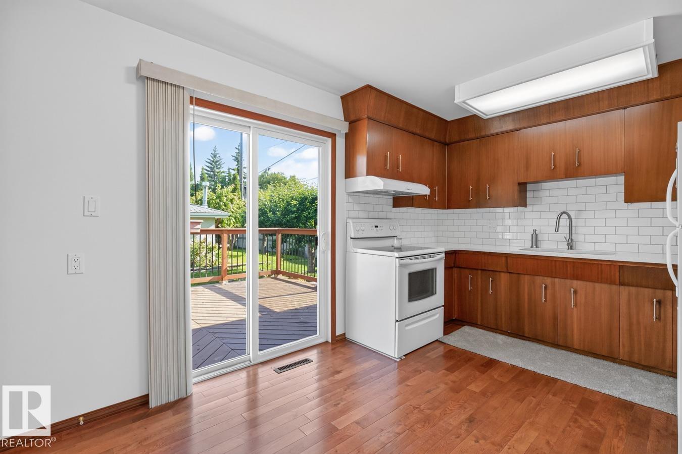 11820 132 AV NW - 11