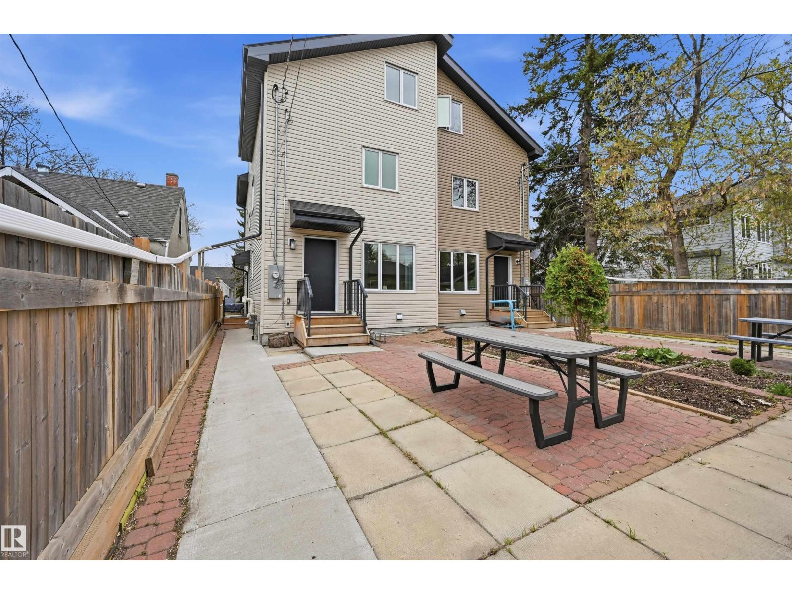 11146 78 AV NW - 65