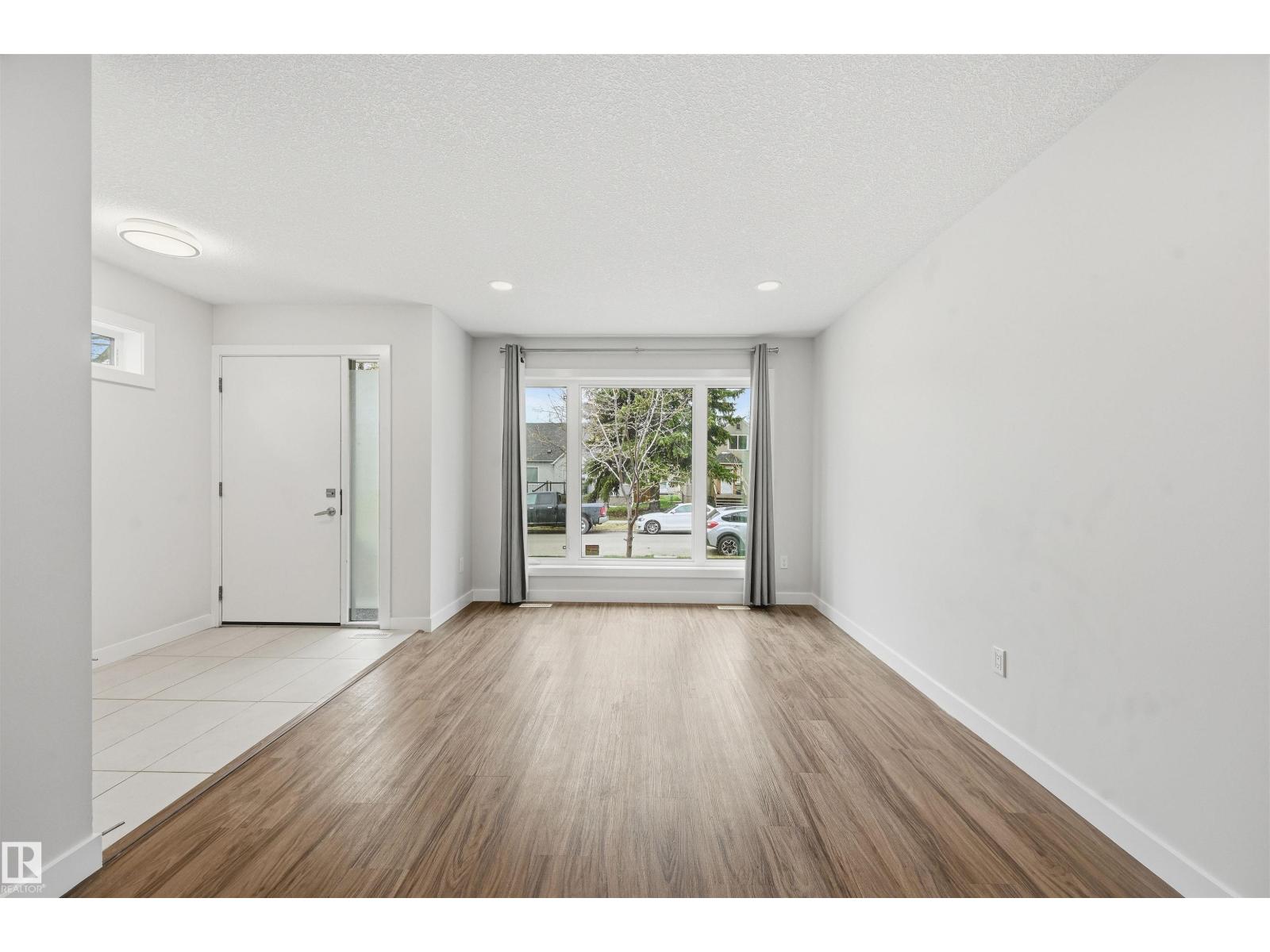 11146 78 AV NW - 5