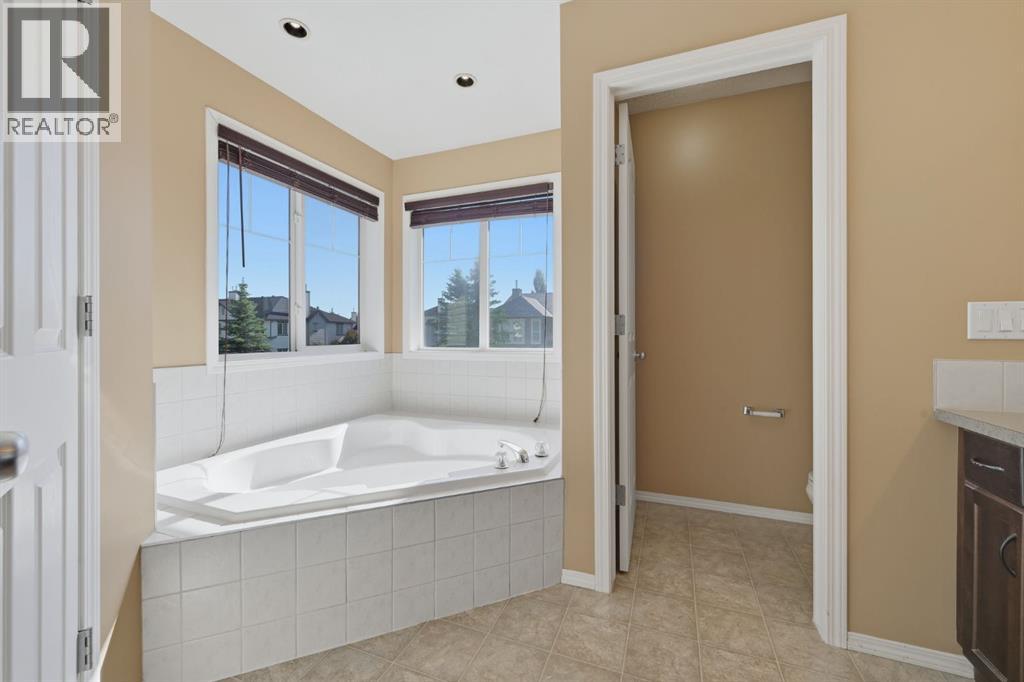 4 Everglen Grove SW - 26