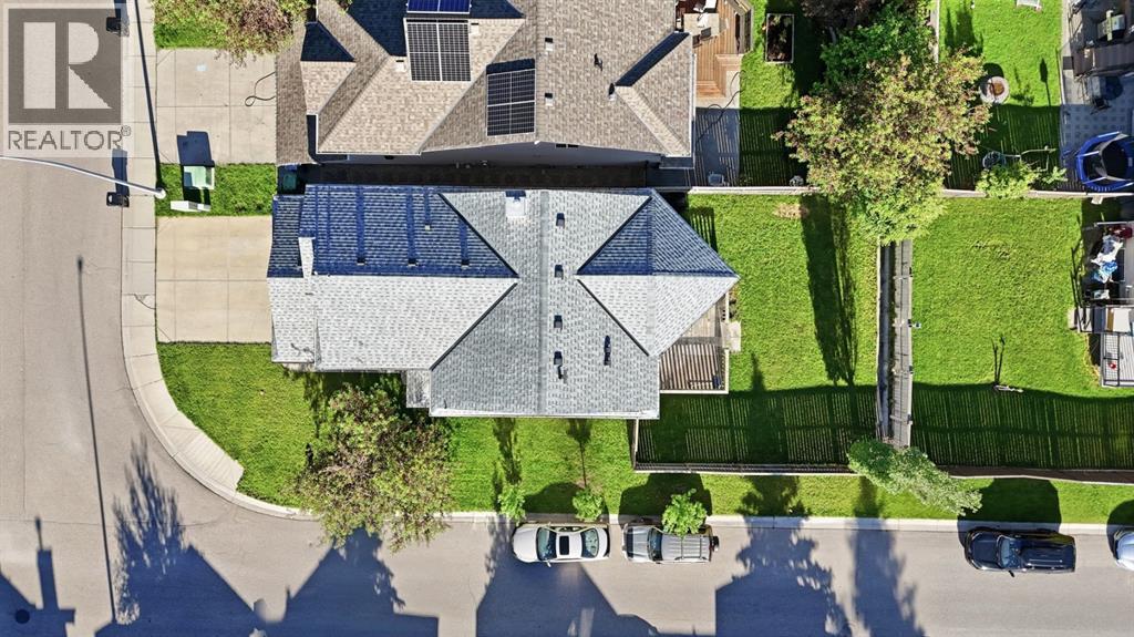 4 Everglen Grove SW - 2