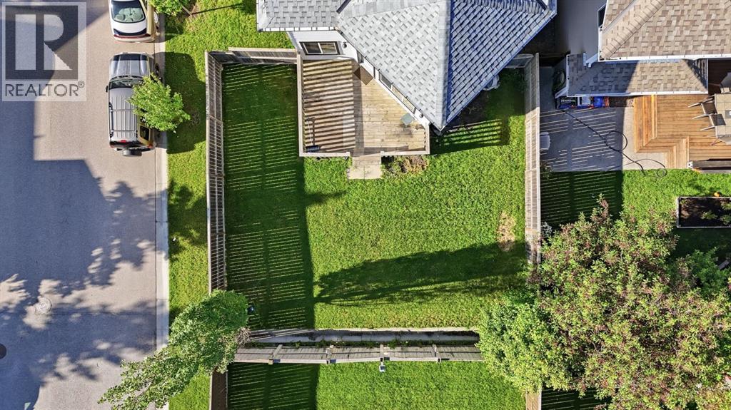 4 Everglen Grove SW - 32