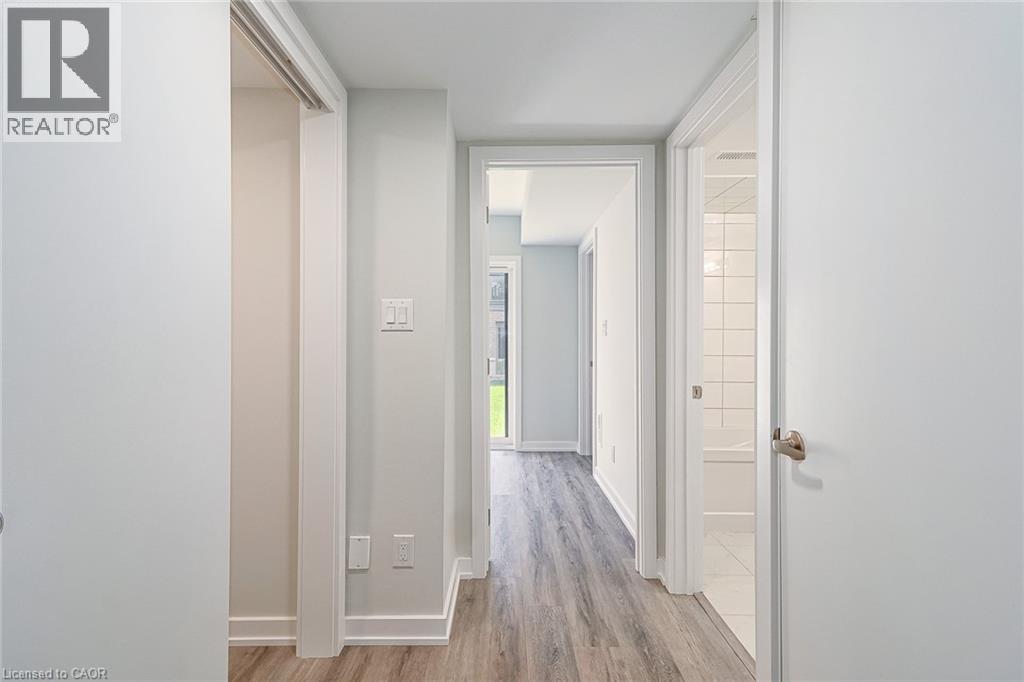 #4 35 DAWSON Drive - 23