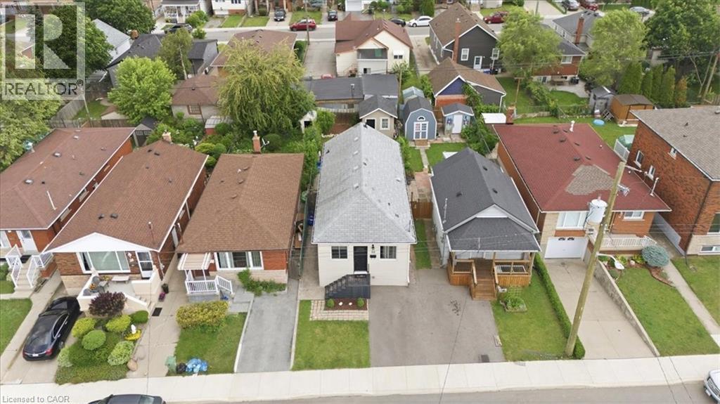 22 DELENA Avenue N - 20