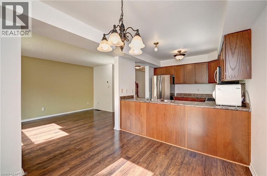 760 PARIS Boulevard - Image 8