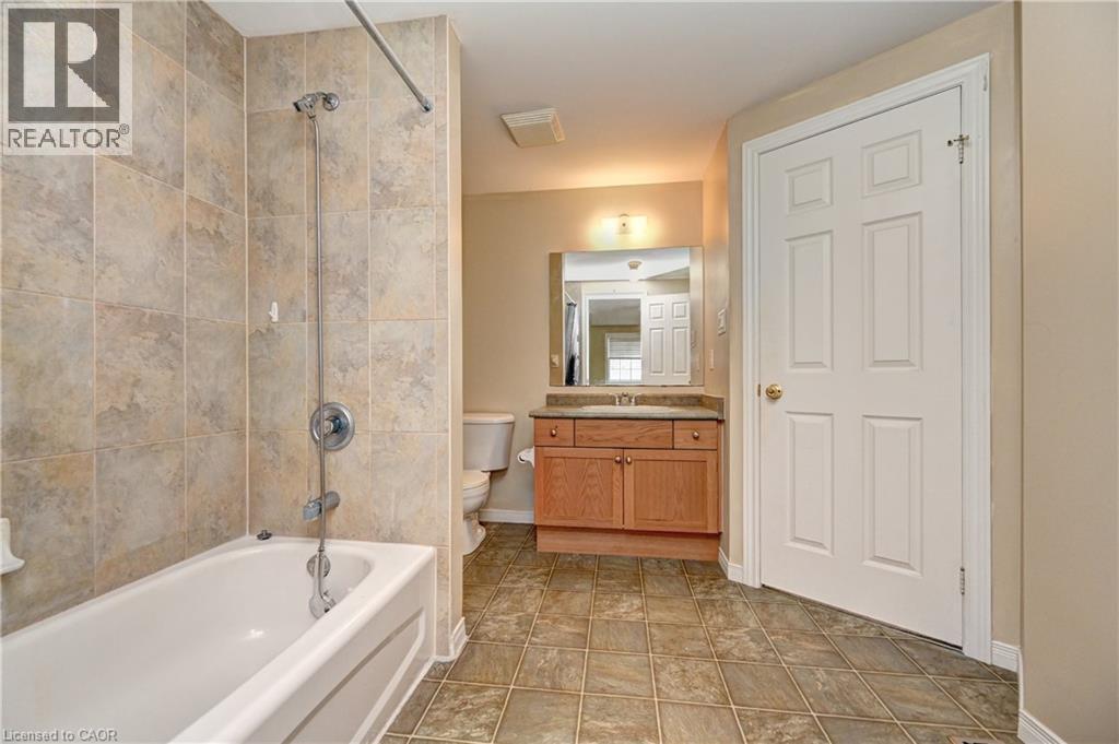 760 PARIS Boulevard - Image 26