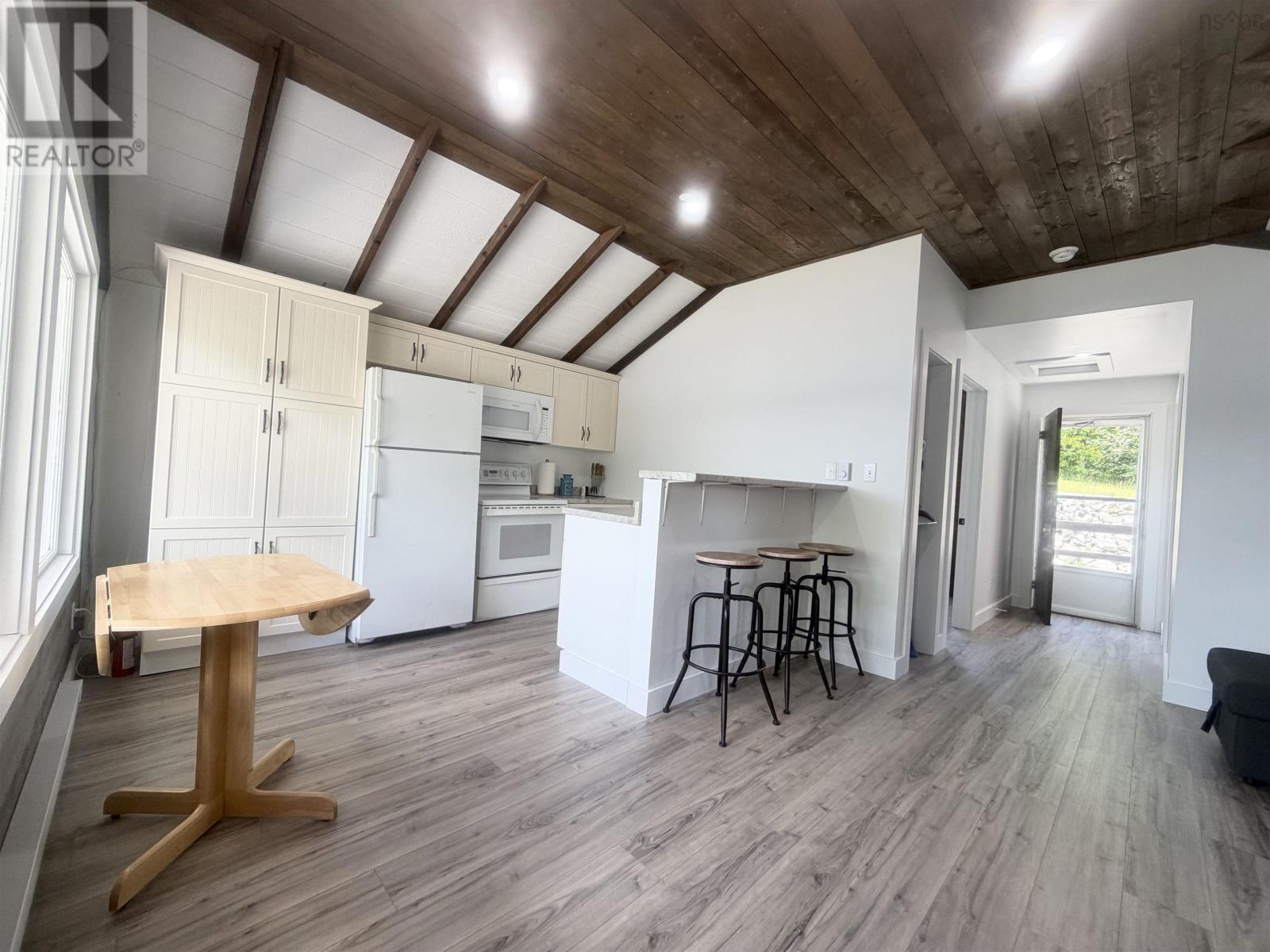 368 Lake Annis Road - 14