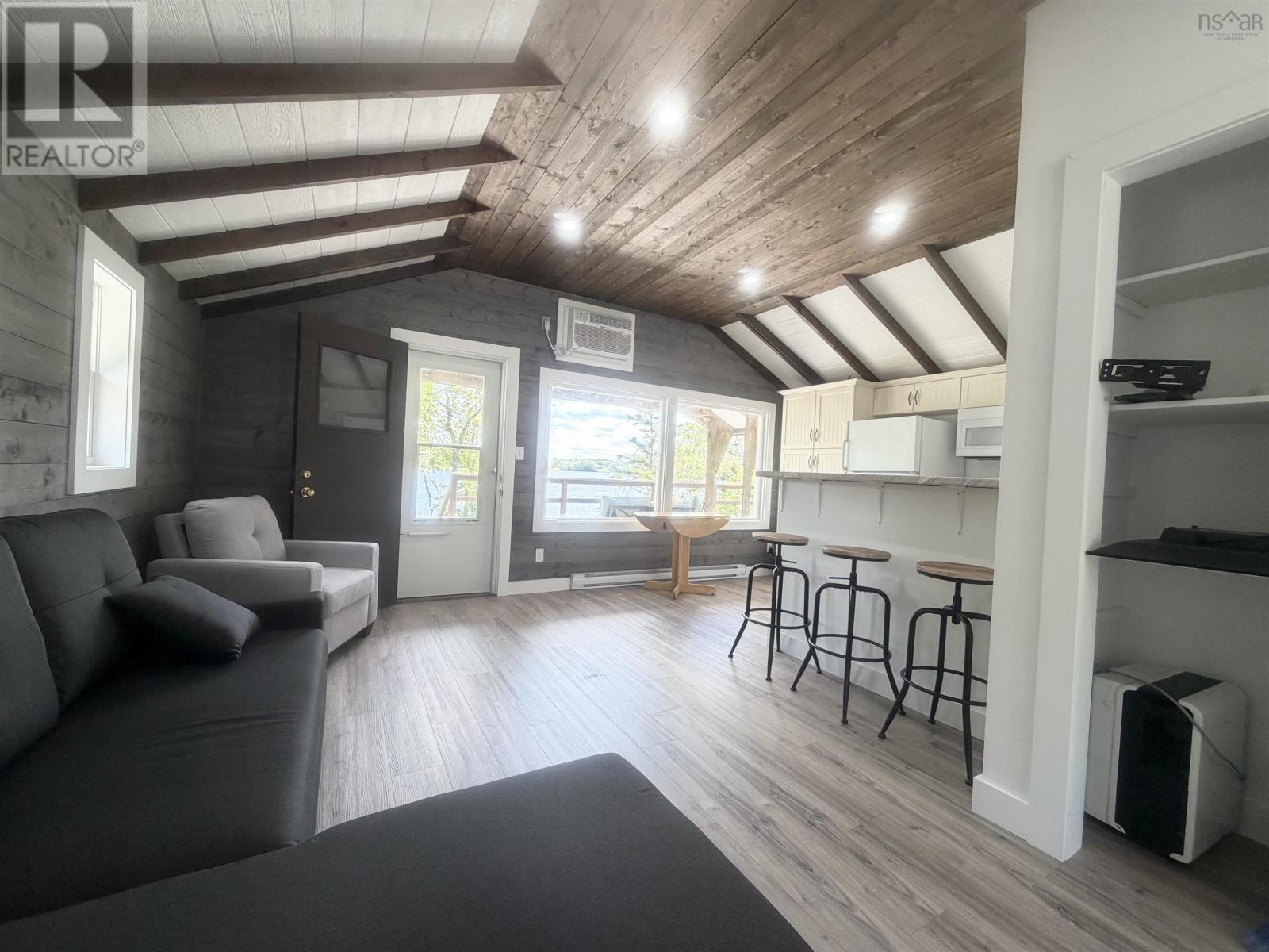 368 Lake Annis Road - 16