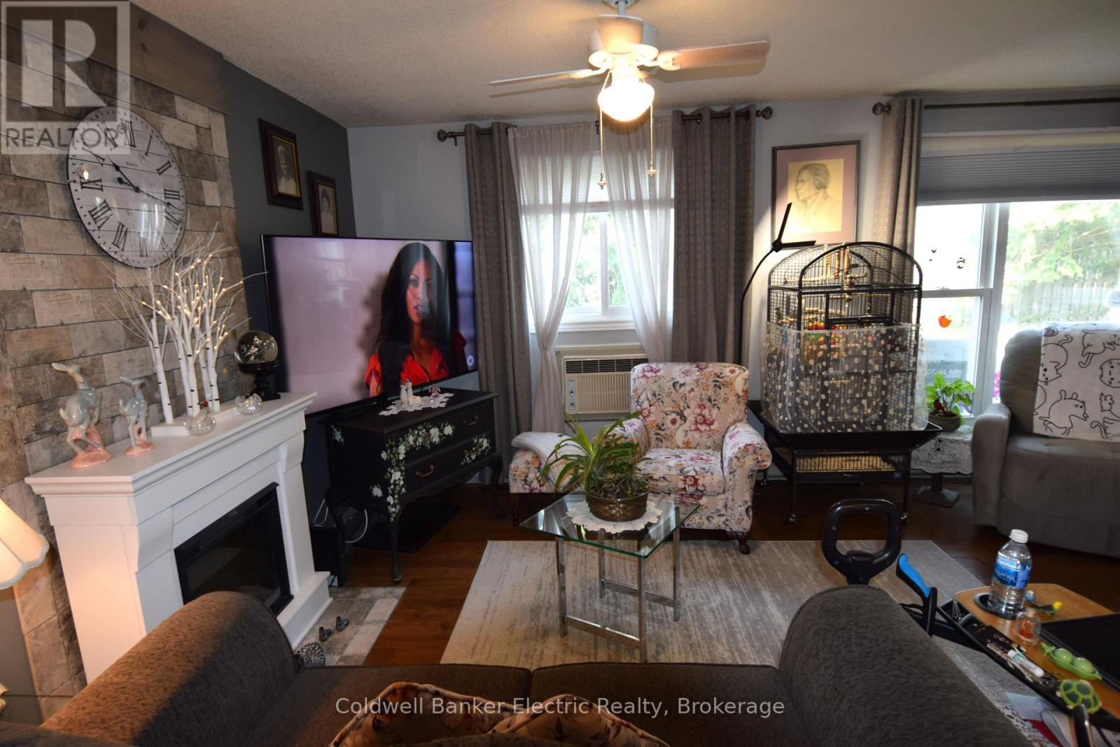 #104 2418 MOUNTLAND DRIVE - Image 4