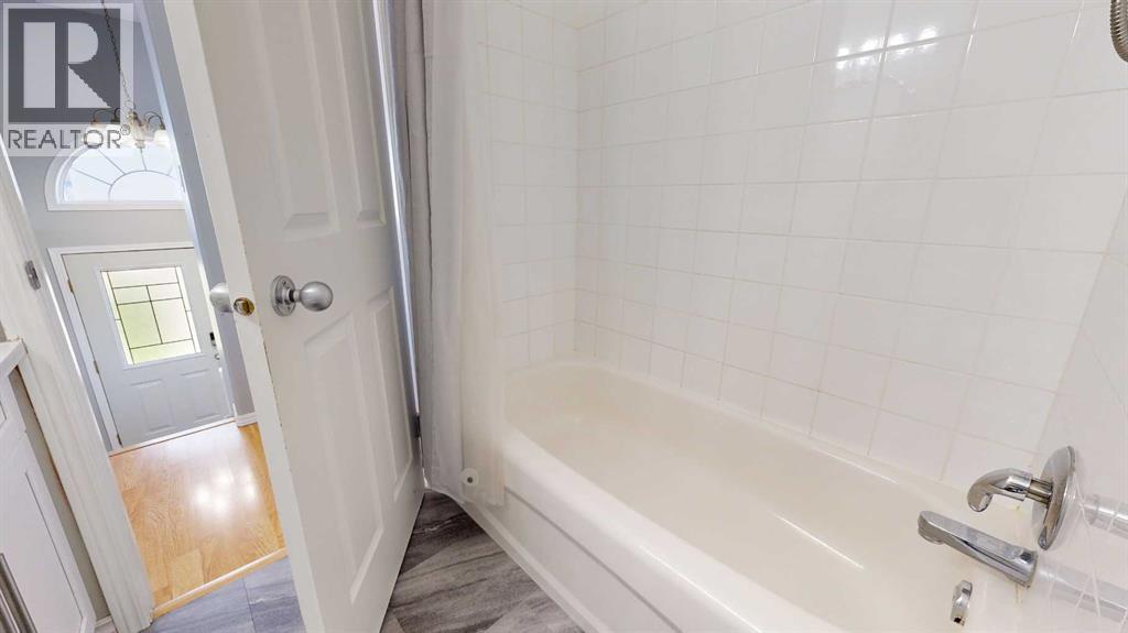 10111 98A Street - Image 12