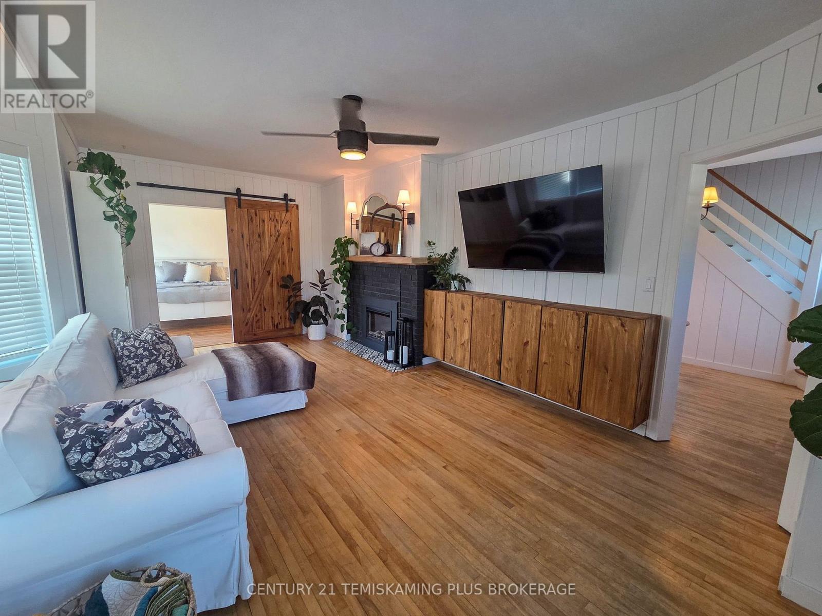77 THIRD STREET - 10