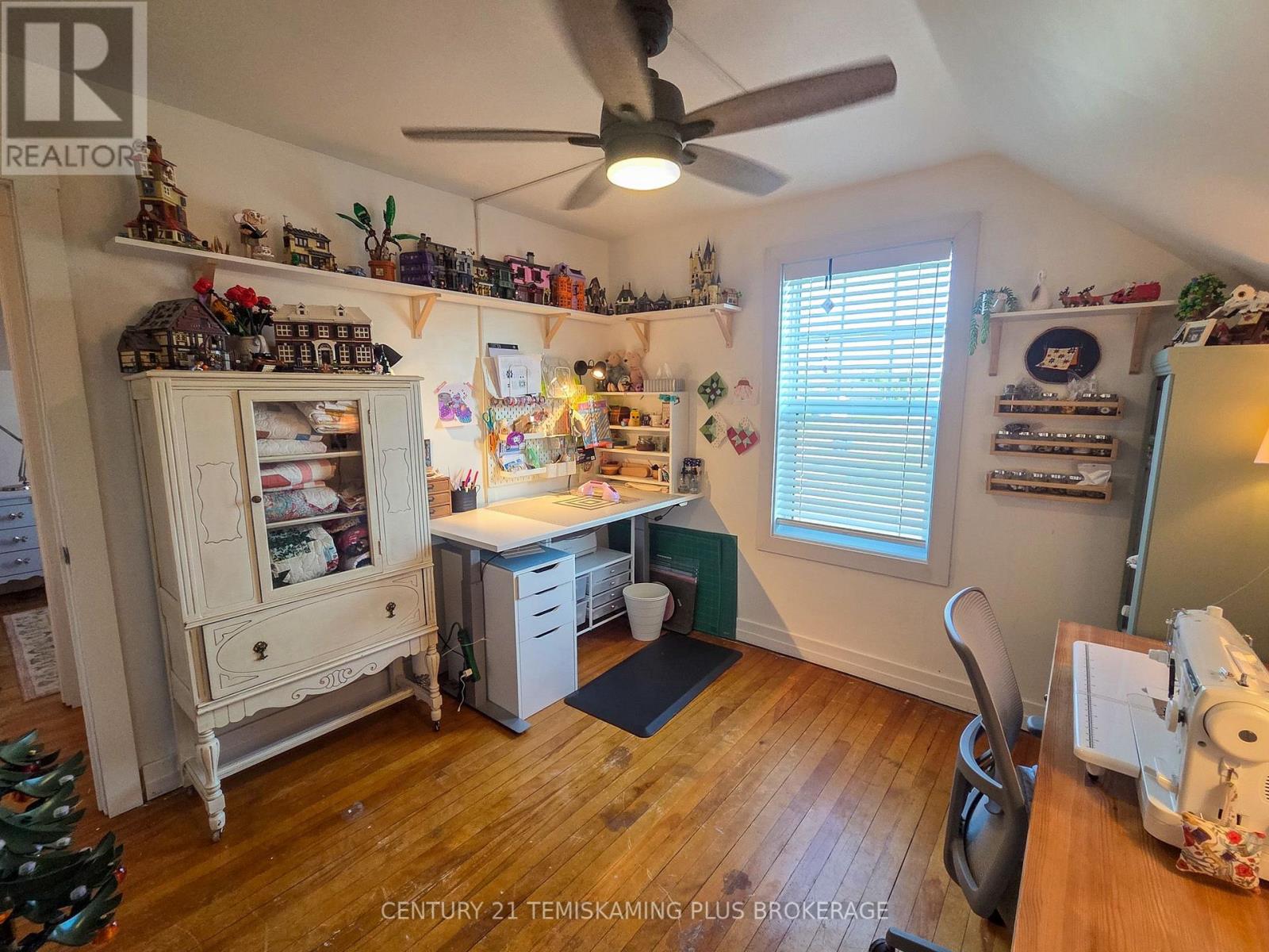 77 THIRD STREET - 25
