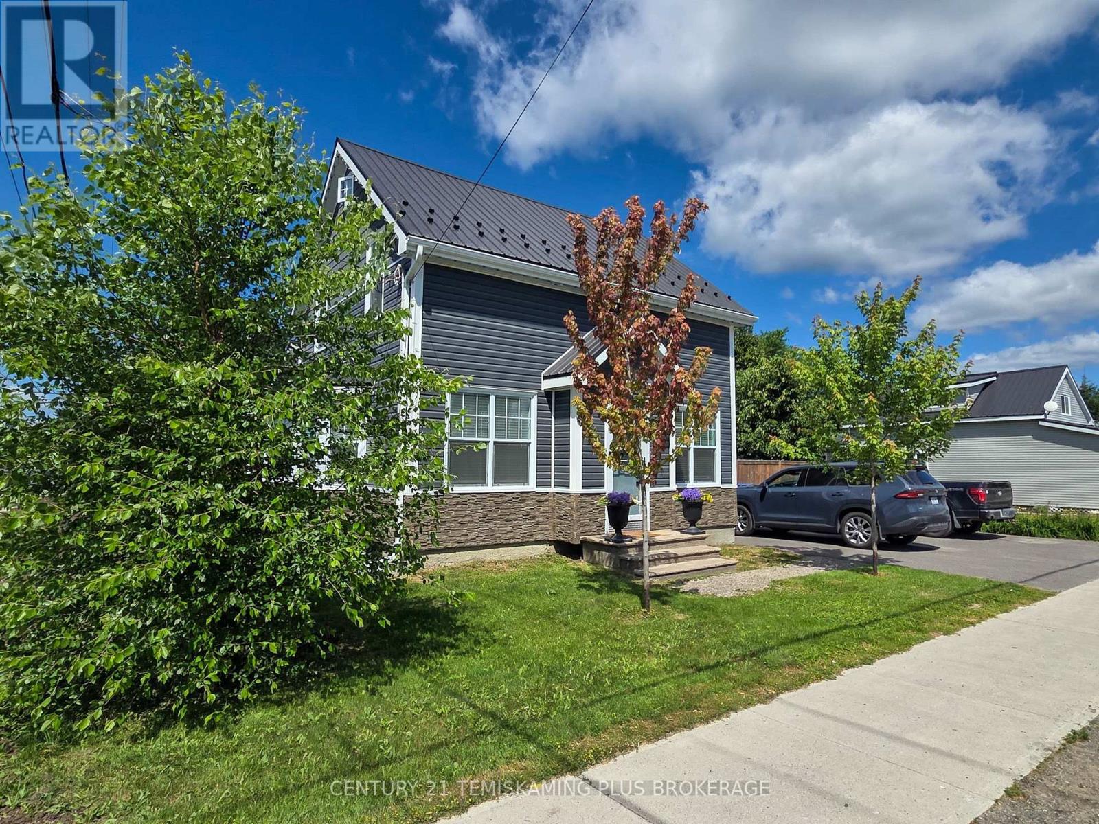 77 THIRD STREET - 41