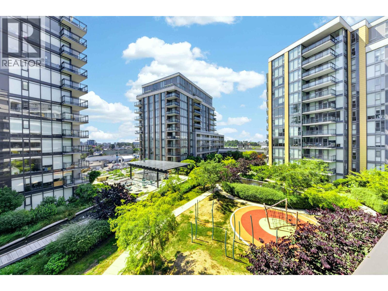 3 Bed, 3 Bath Apartment for Sale in Richmond – 809 8160 MCMYN WAY, Richmond – MLS# R3146210 - Image 4