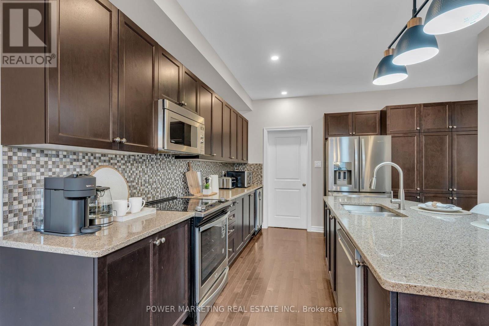 Condos for Rent in Ottawa – 208 ALEX POLOWIN AVENUE, Ottawa – By Peter Sagos - Image 11