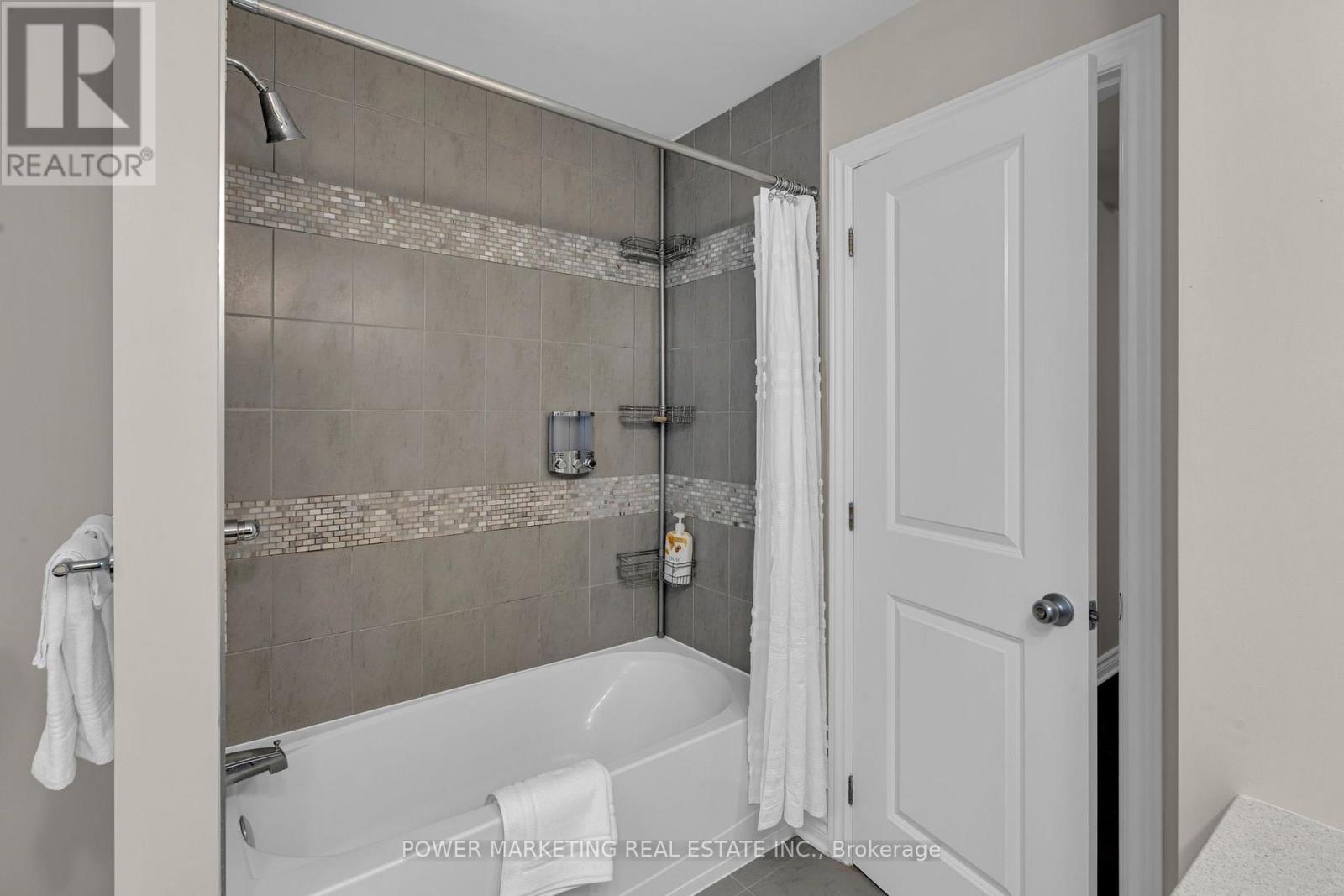 Condos for Rent in Ottawa – 208 ALEX POLOWIN AVENUE, Ottawa – By Peter Sagos - Image 23