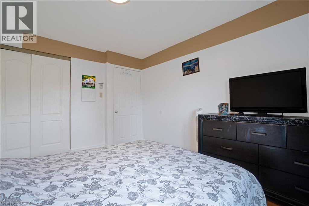 #87 1096 JALNA Boulevard - 21