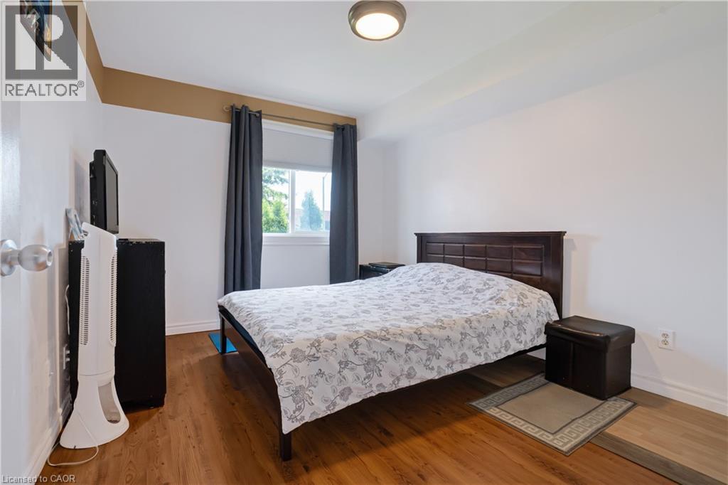 #87 1096 JALNA Boulevard - 20