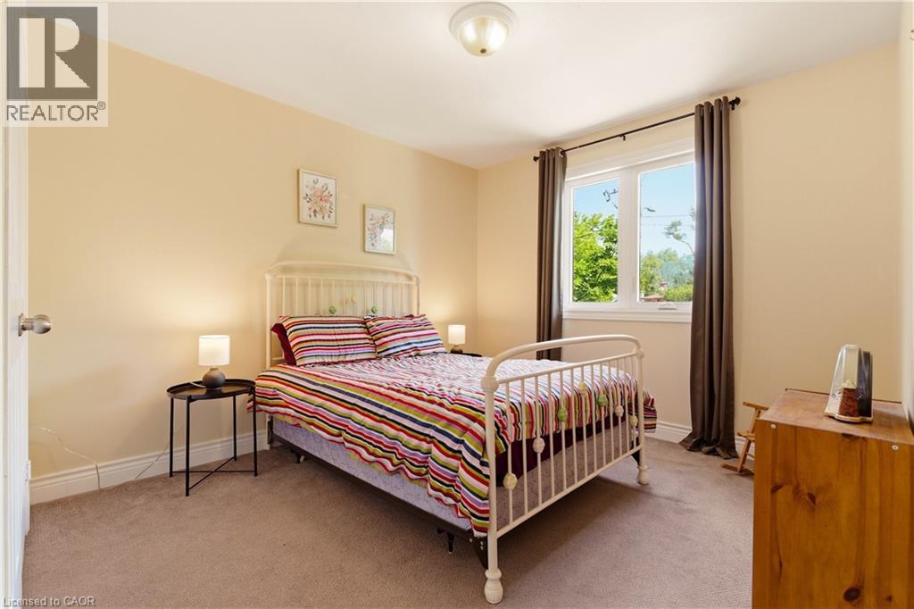 #8 2110 HEADON Road - 28