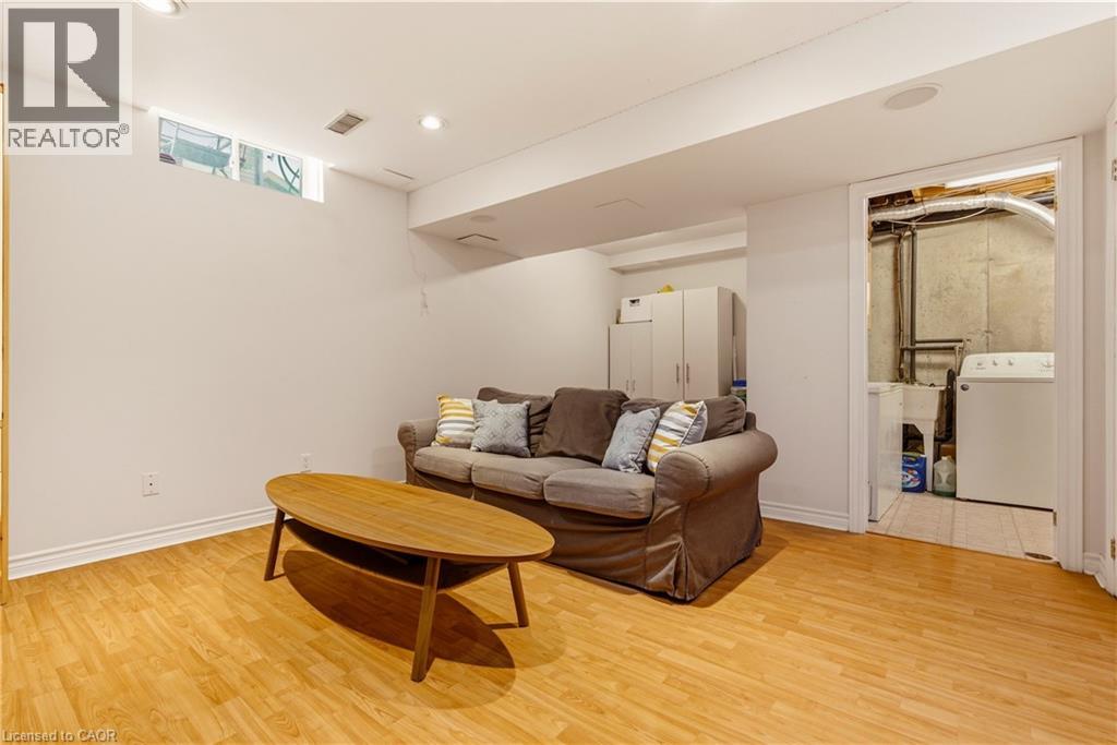 #8 2110 HEADON Road - 34