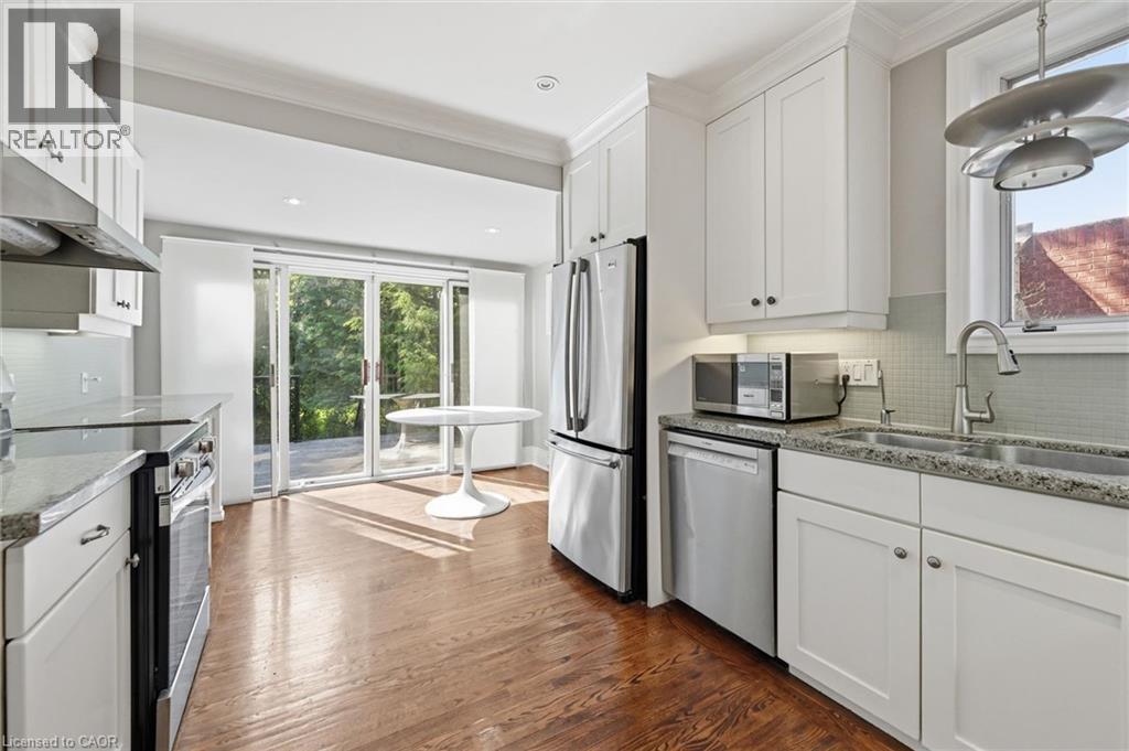 73 DROMORE Crescent - 9