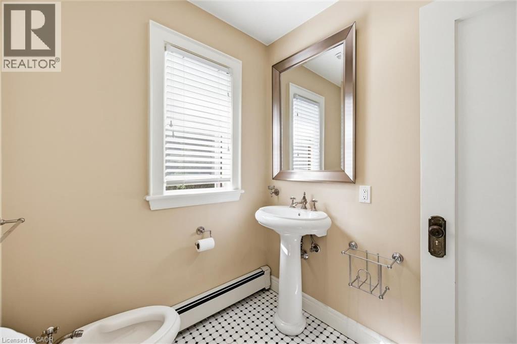 73 DROMORE Crescent - 20