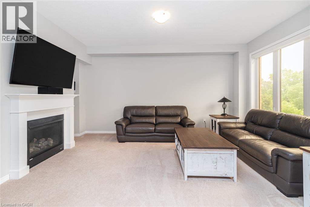 31 LARRY Crescent - 9