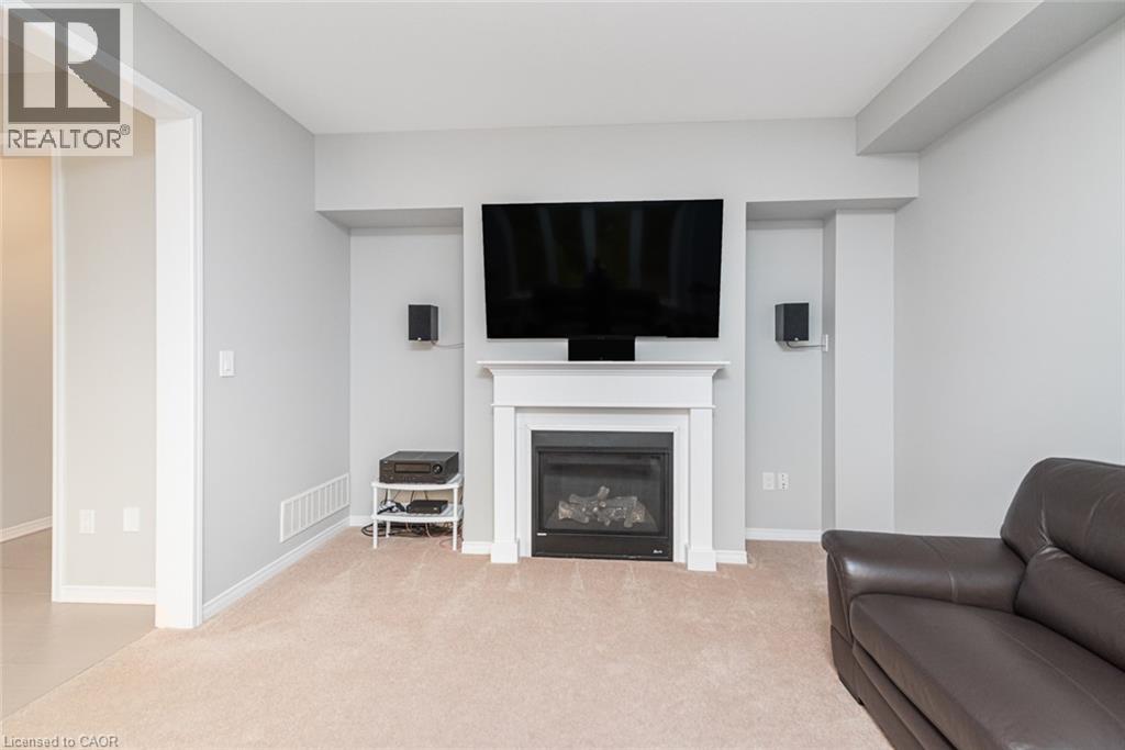 31 LARRY Crescent - 11