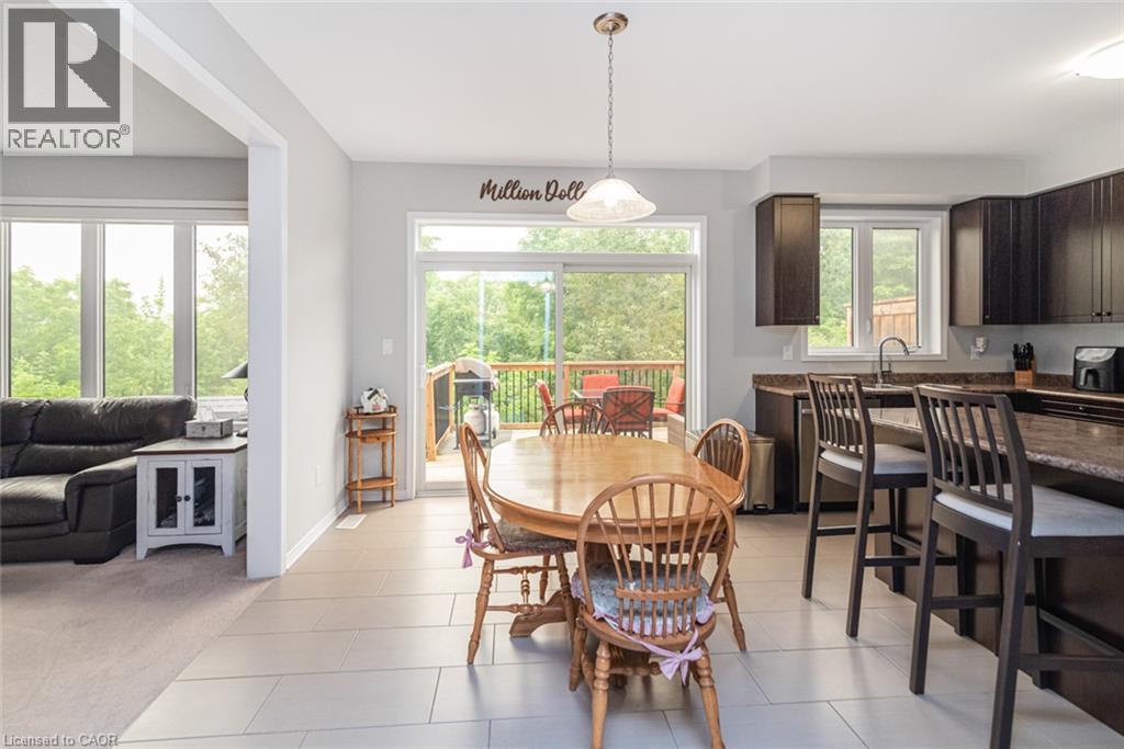 31 LARRY Crescent - 15