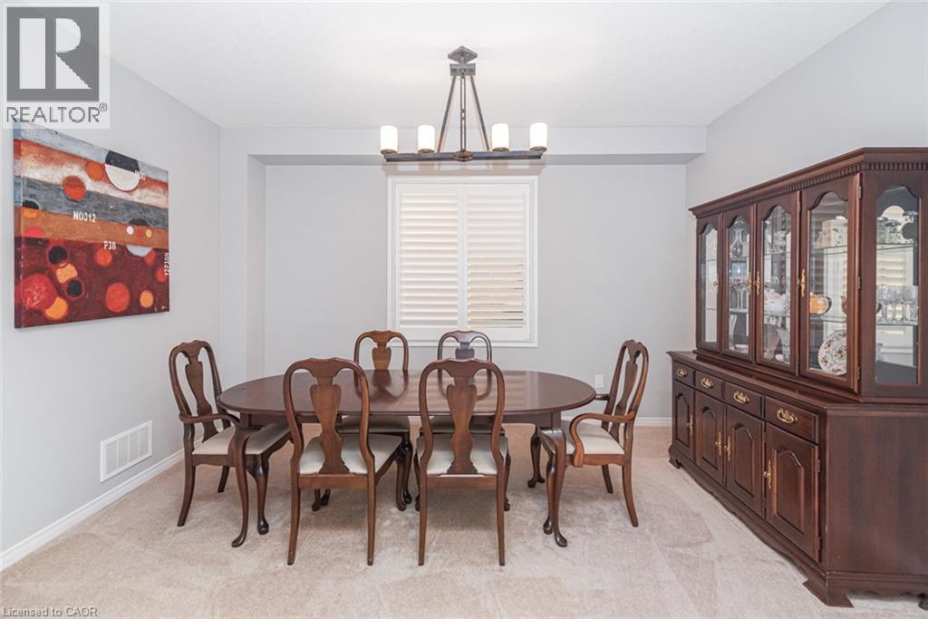31 LARRY Crescent - 13